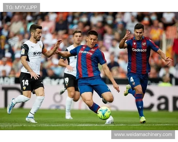 瓦伦西亚:传统强队光环消退,对球队竞争格局带来阶段性变化 瓦伦西亚:传统强队光环消退,对球队竞争格局带来阶段性变化